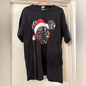 Disney Christmas Black Logo Crewneck Tee NWOT size XL